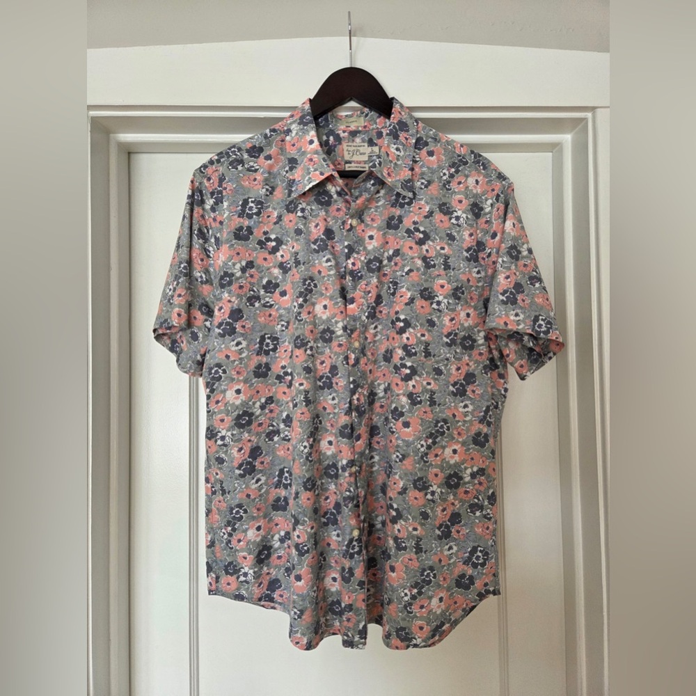 J.Crew Men’s Secret Wash Short Sleeve Button Down Floral Shirt